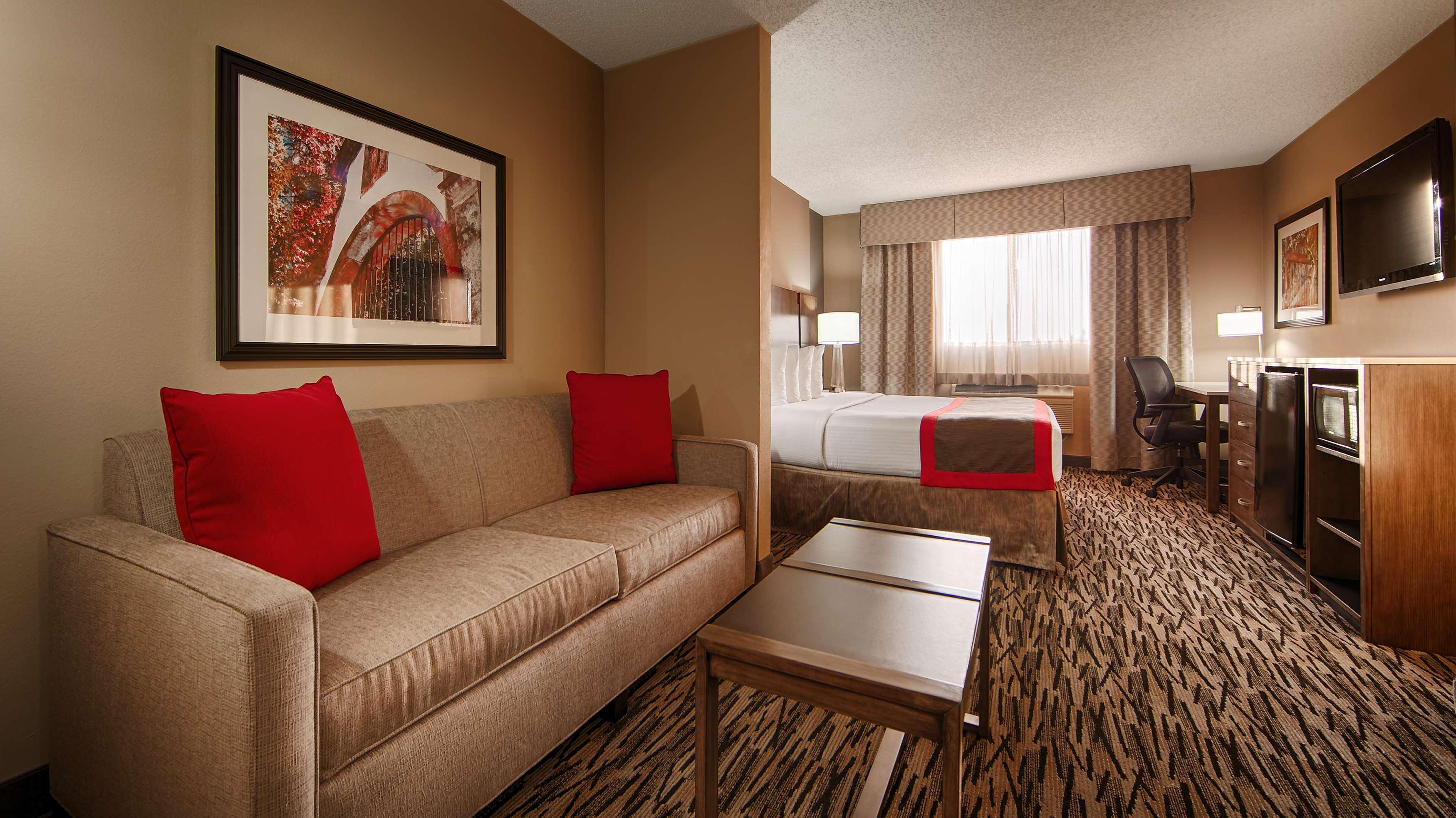 Best Western Los Alamitos Inn & Suites Exterior photo
