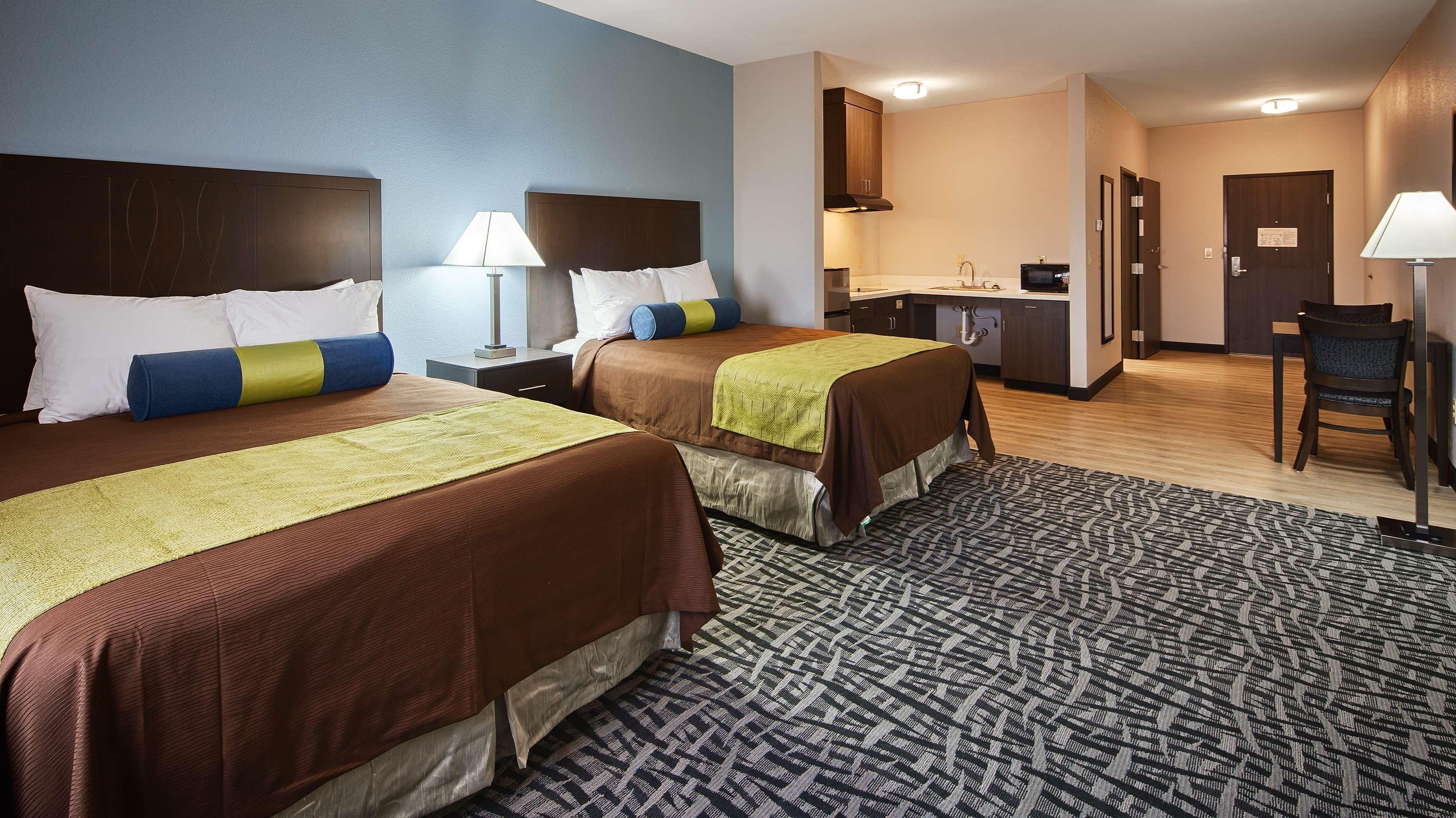 Best Western Los Alamitos Inn & Suites Exterior photo
