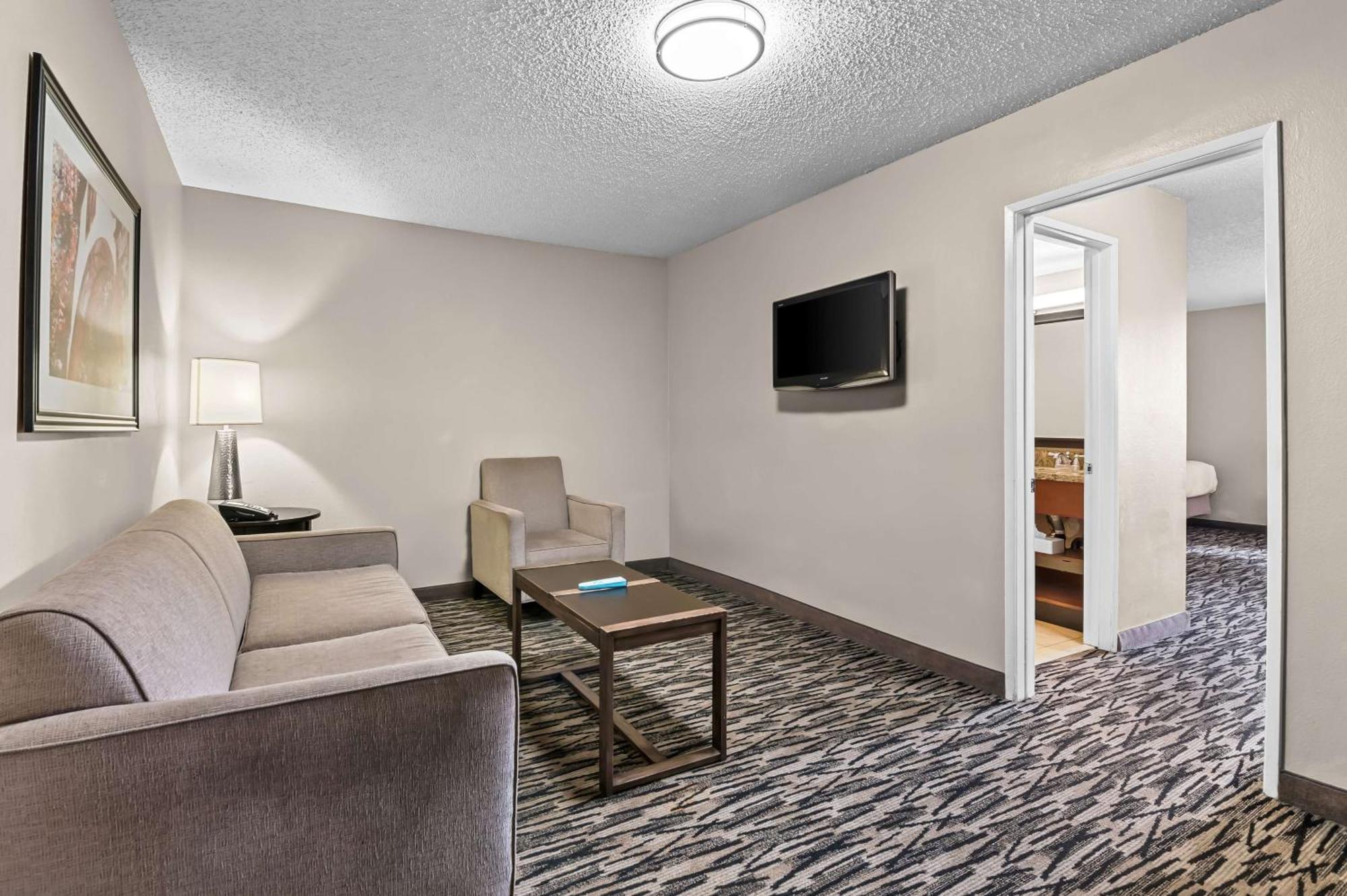 Best Western Los Alamitos Inn & Suites Exterior photo